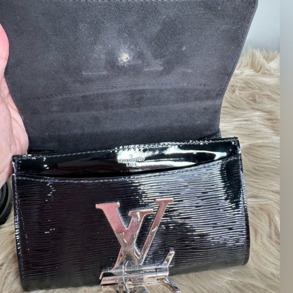 Louis Vuitton Black Electric Epi Clutch with Silver Logo - Picture 8 of 11